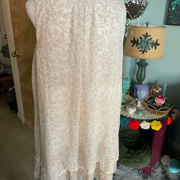 Xhilaration Cream Floral Tiered Sundress with Tassel Tie - Picture 4 of 4